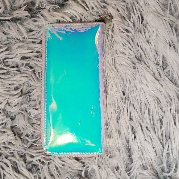 Holographic Wallet - Picture 6 of 15
